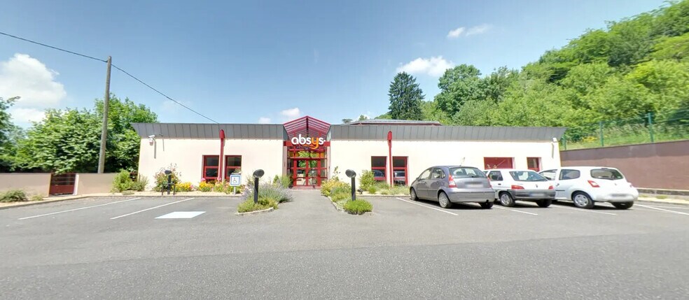 Bureau dans BOURG DE THIZY à vendre - Photo de l’immeuble – Image 1 sur 5