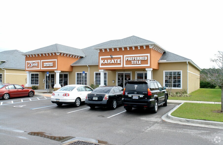 829 Woodbury Rd, Orlando, FL à louer - Photo de l’immeuble – Image 2 sur 4