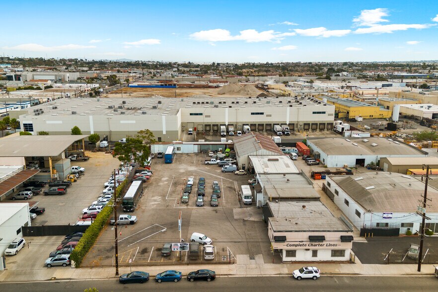 13610 S Western Ave, Gardena, CA à louer - Photo de l’immeuble – Image 1 sur 1