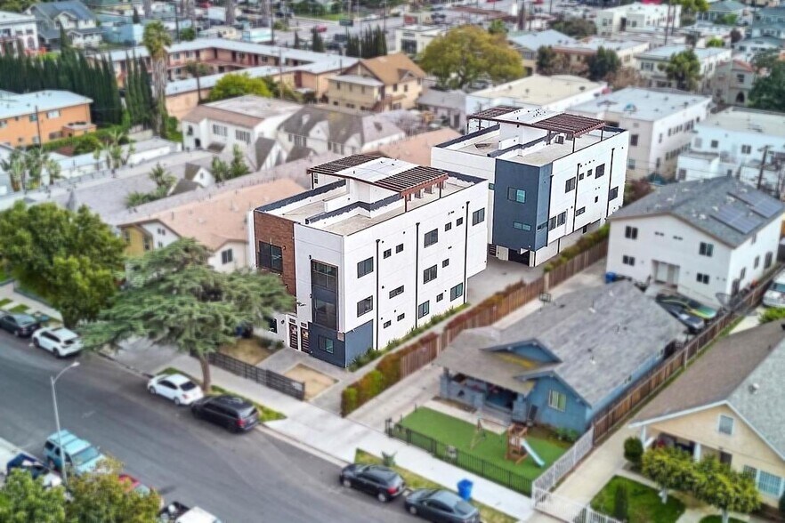 550 W 47th St, Los Angeles, CA à vendre - Photo de l’immeuble – Image 1 sur 48