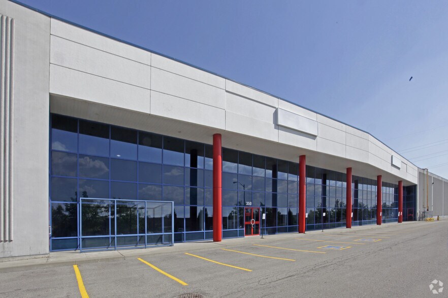 350 Admiral Blvd, Mississauga, ON à louer - Photo de l’immeuble – Image 3 sur 3