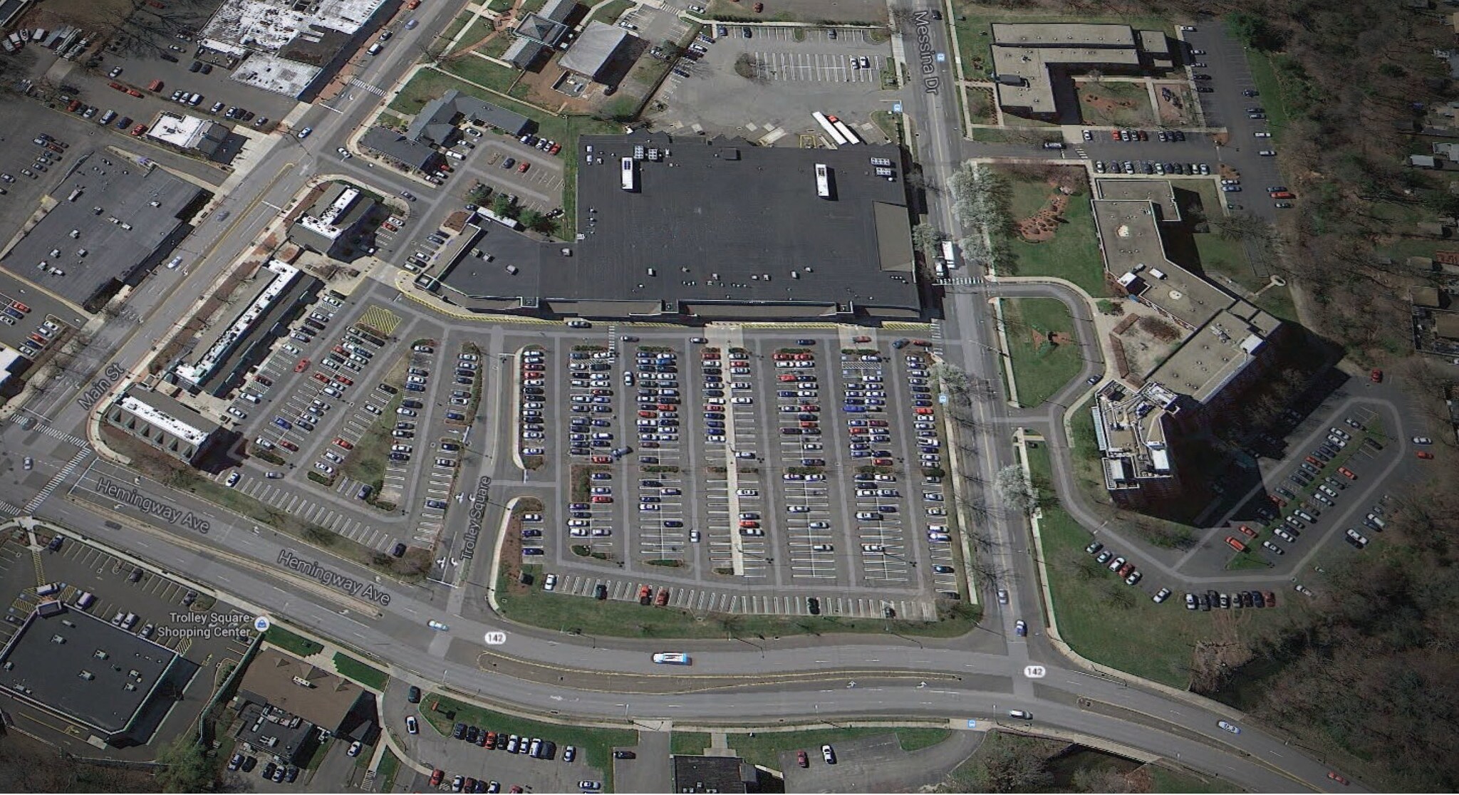 346-370 Hemingway Ave, East Haven, CT à louer Photo principale– Image 1 sur 2