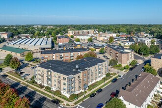 351 E Main St, Sun Prairie, WI - VUE AÉRIENNE vue de carte - Image1