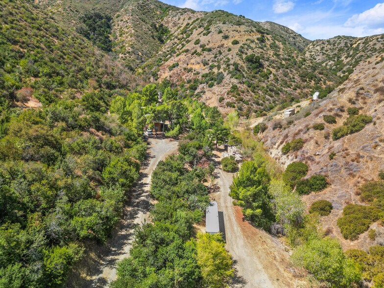 2598 Bulrush Cir, Corona, CA à vendre - Photo de l’immeuble – Image 3 sur 38