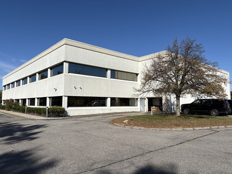 117 Londonderry Tpke, Hooksett, NH à louer - Photo de l’immeuble – Image 2 sur 18