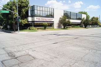Plus de détails pour 715 N Arrowhead Ave, San Bernardino, CA - Coworking à louer