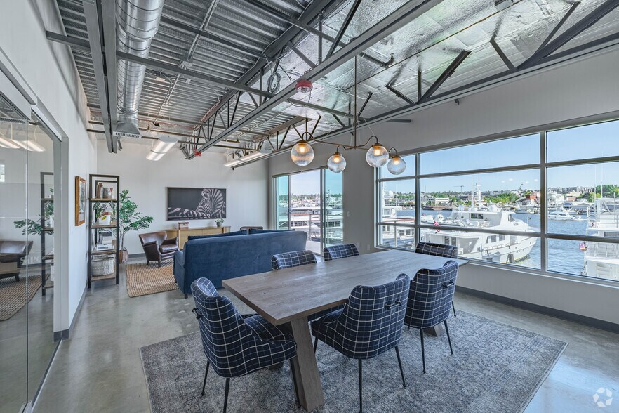 2284-2360 W Commodore Way, Seattle, WA à louer - Photo intérieure – Image 1 sur 44