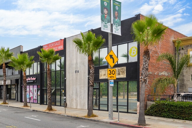 Plus de détails pour 614 E Manchester Blvd, Inglewood, CA - Bureau à vendre
