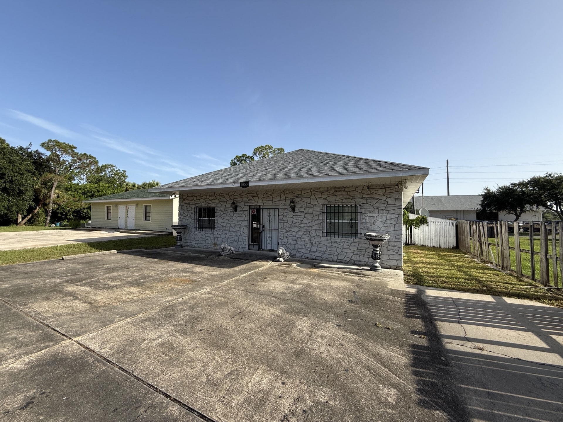 1853 Canova St SE, Palm Bay, FL à vendre Photo principale– Image 1 sur 14