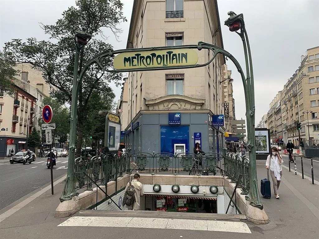 Local commercial dans Paris à louer Photo de l’immeuble– Image 1 sur 5