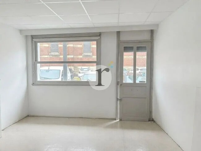 Plus de détails pour Local commercial à louer