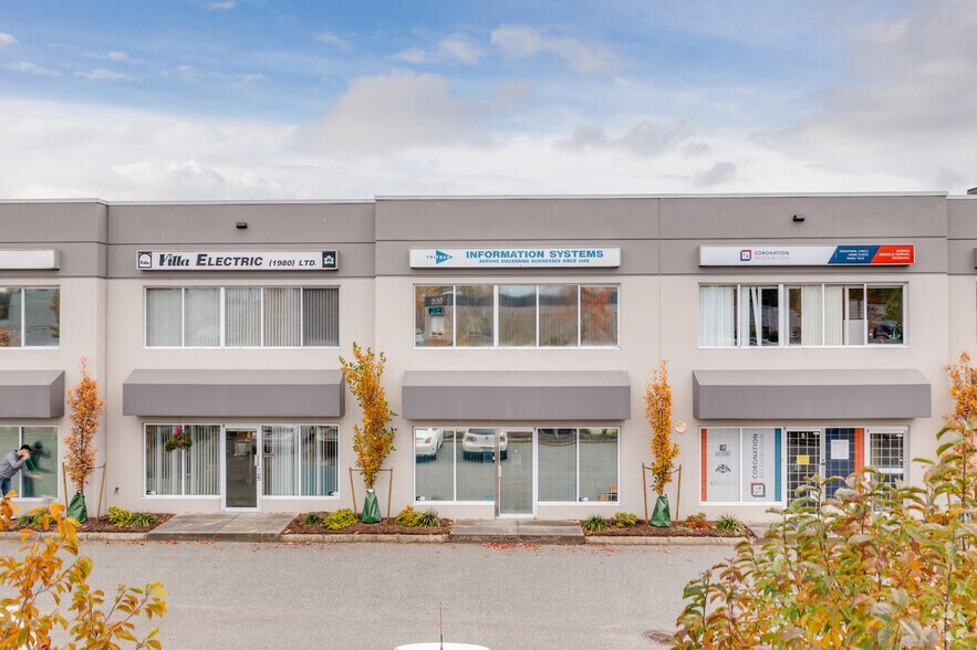 5492 Production Blvd, Surrey, BC à vendre - Photo de l’immeuble – Image 3 sur 5
