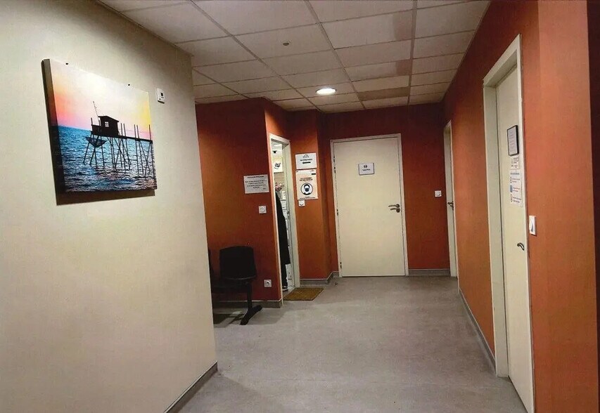 Local commercial dans Lescar à louer - Photo intérieure – Image 2 sur 2