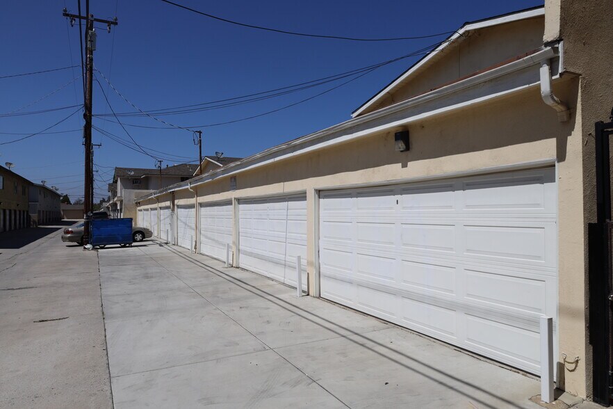 931-935 S Trident St, Anaheim, CA à vendre - Photo de l’immeuble – Image 3 sur 10