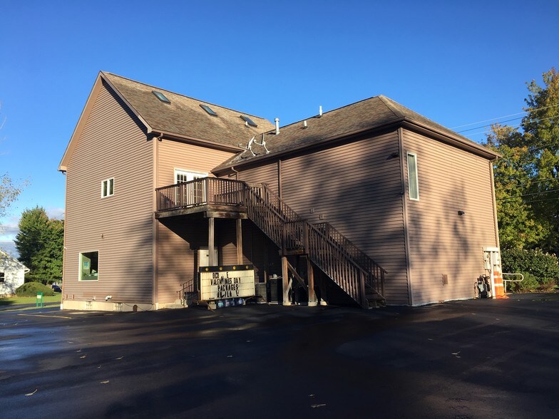8035 Greiner Rd, Williamsville, NY à vendre - Photo de l’immeuble – Image 2 sur 9
