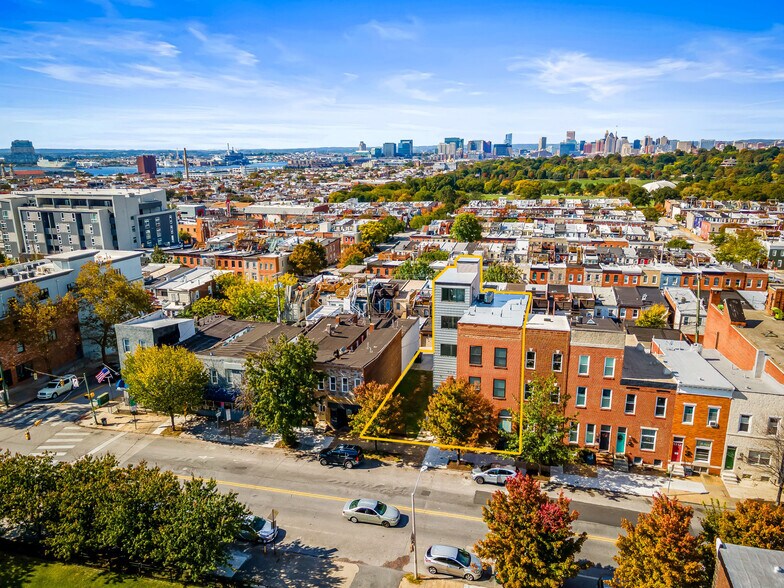 320 S Highland Ave, Baltimore, MD à vendre - Photo de l’immeuble – Image 2 sur 21