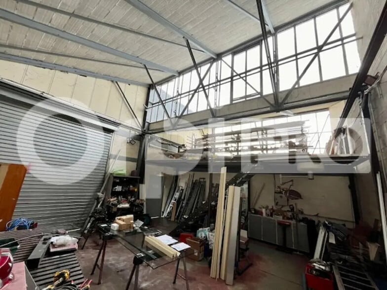 Bureau dans Nangis à louer - Photo intérieure – Image 3 sur 8