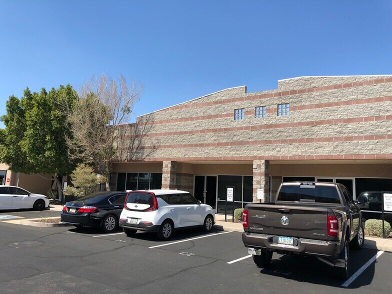 4653 E Cotton Gin Loop, Phoenix, AZ à louer - Photo de l’immeuble – Image 2 sur 3