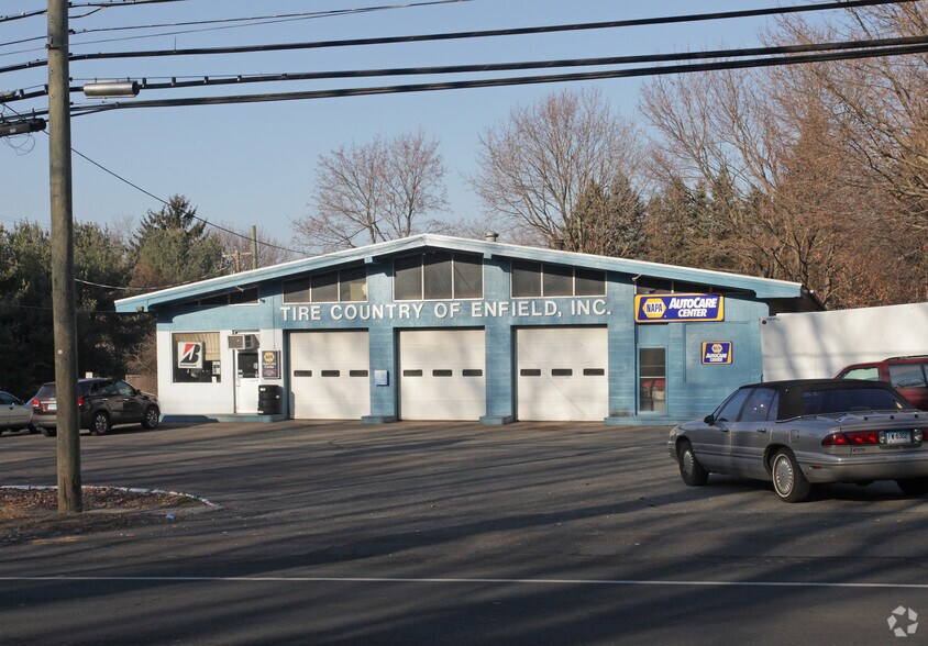 623 Hazard Ave, Enfield, CT à vendre - Photo de l’immeuble – Image 3 sur 3