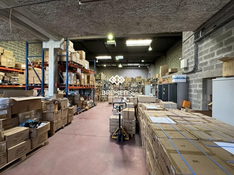 Industriel/Logistique dans Le Blanc-Mesnil à louer - Photo de l’immeuble – Image 2 sur 3
