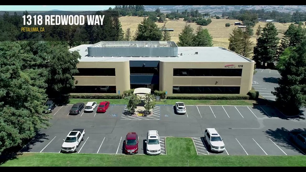 1318 Redwood Way, Petaluma, CA à louer - Vidéo sur l’annonce professionnelle – Image 2 sur 5