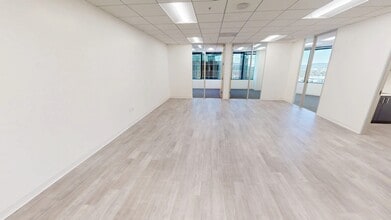 21700 Oxnard St, Woodland Hills, CA à louer Numérisation 3D Matterport– Image 1 sur 2