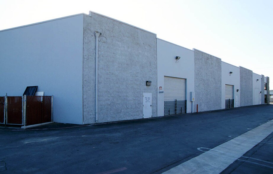 2400 Pullman St, Santa Ana, CA à louer - Autre – Image 2 sur 8