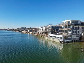 Plus de détails pour 539 Commercial St, Provincetown, MA - Local commercial à vendre