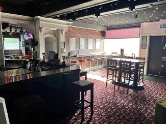 Plus de détails pour 48 Hamlet Rd, Southend-On-Sea - Local commercial à louer