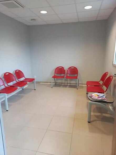 9 Avenue Du Stade, Saint-Désert à louer - Photo de l’immeuble – Image 3 sur 4