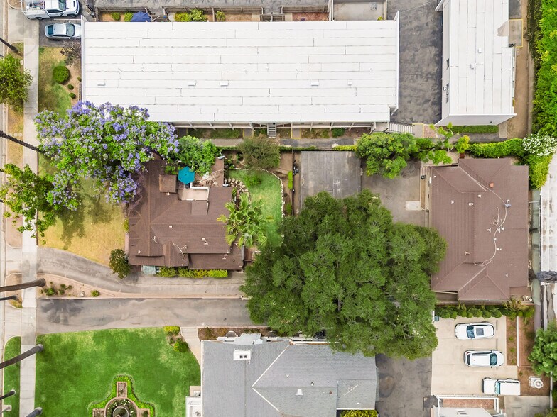 467 S El Molino Ave, Pasadena, CA à vendre - Photo de l’immeuble – Image 3 sur 19