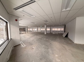 1785 Alta Vista Dr, Ottawa, ON à louer Photo intérieure– Image 2 sur 14