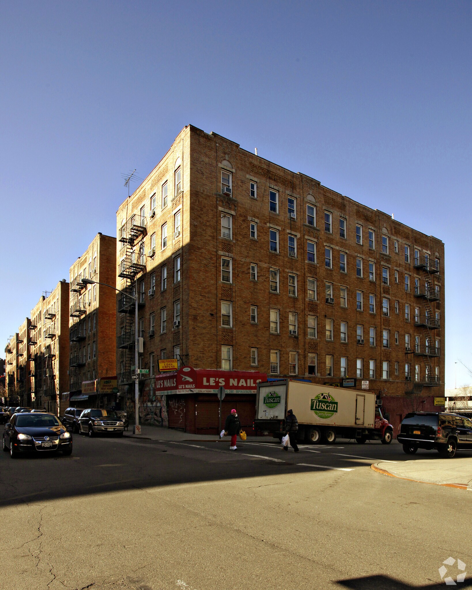 751 Gerard Ave, Bronx, NY à louer Photo principale– Image 1 sur 8