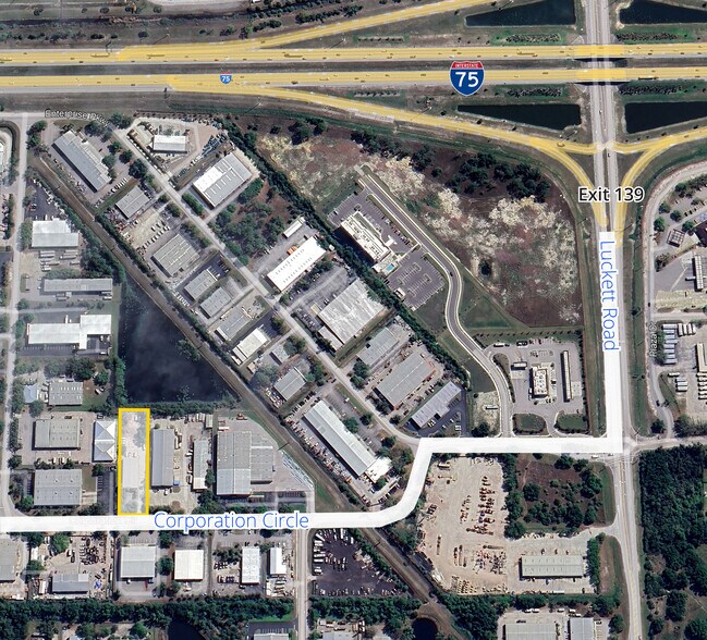 5811 Corporation Cir, Fort Myers, FL à vendre - Photo de l’immeuble – Image 2 sur 7