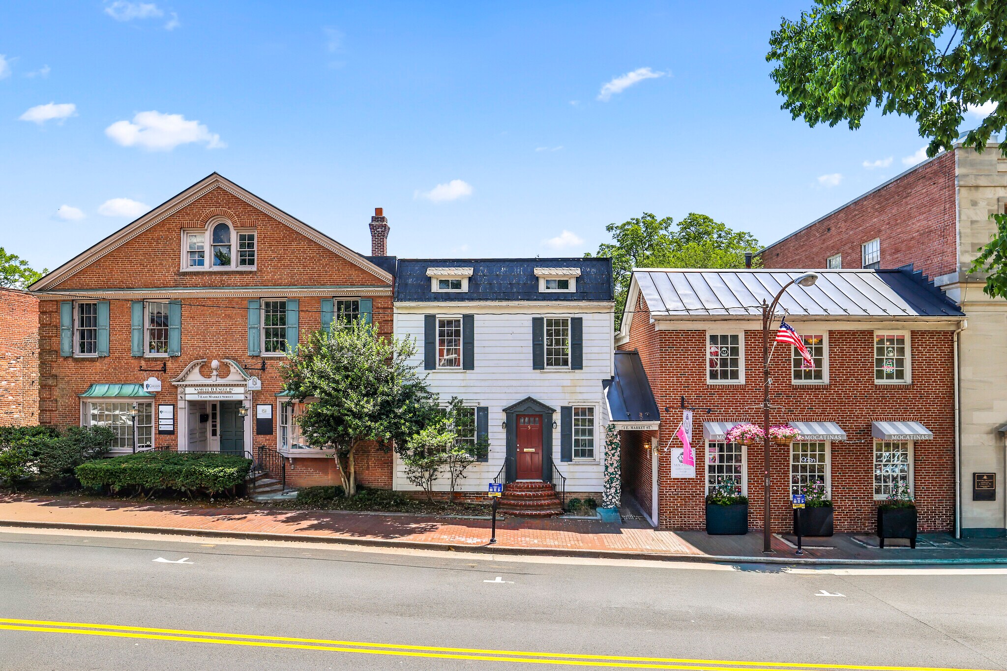 3 E Market St, Leesburg, VA à vendre Photo de l’immeuble– Image 1 sur 107