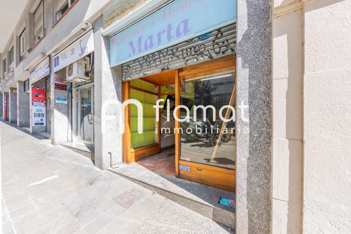 Immeuble residentiel dans Barcelone, Barcelona à vendre Photo principale– Image 1 sur 5