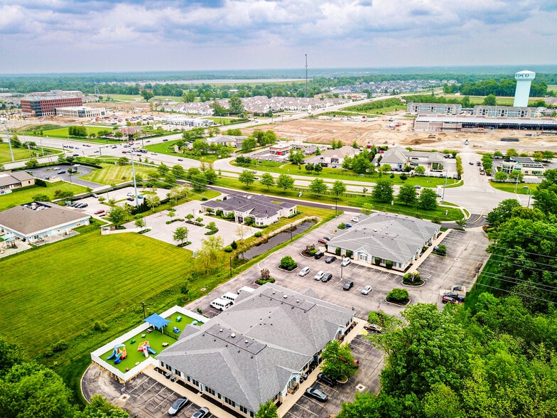 7560 Sawmill Pky, Powell, OH à vendre - Aérien – Image 2 sur 31
