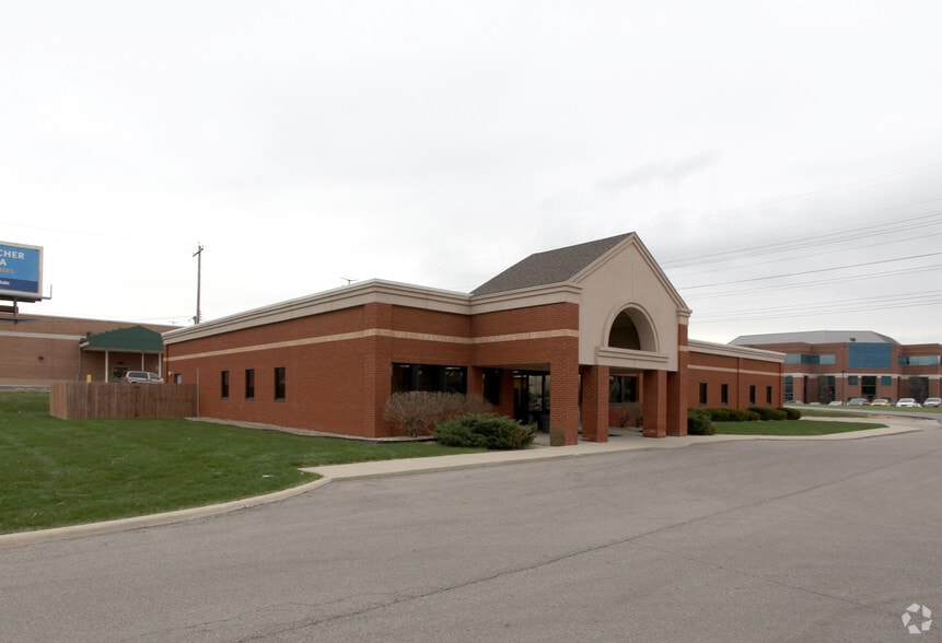6075 E Broad St, Columbus, OH à vendre - Photo principale – Image 1 sur 5