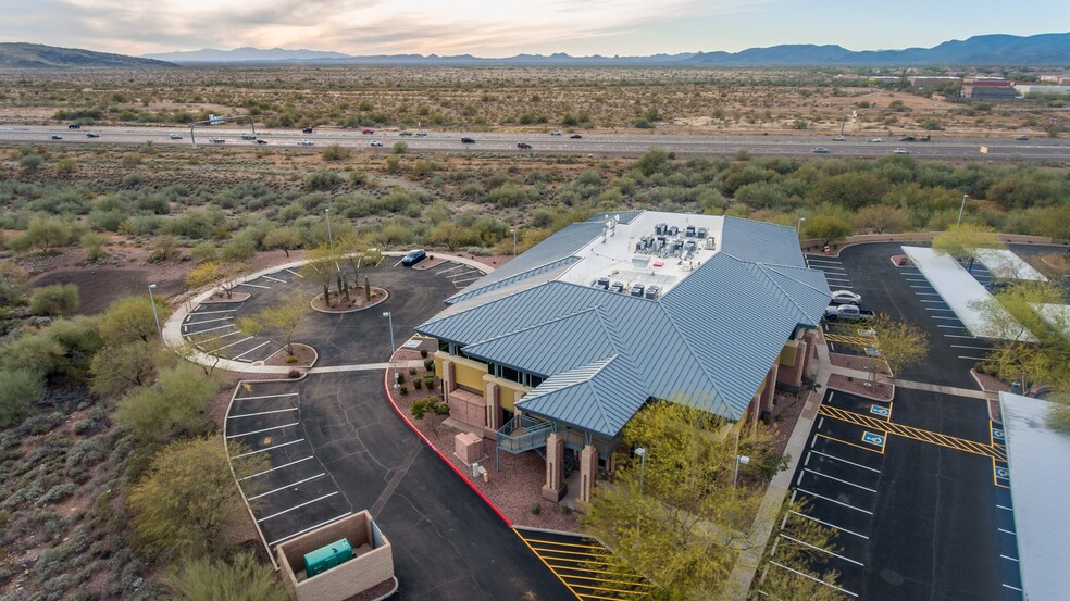 41818 N Venture Dr, Phoenix, AZ à louer - Photo de l’immeuble – Image 2 sur 6