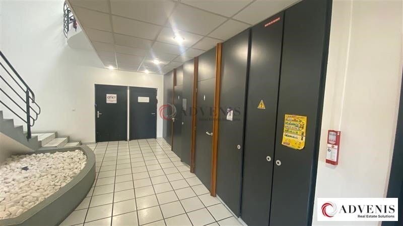 Bureau dans Pessac à louer - Hall d’entrée – Image 2 sur 7