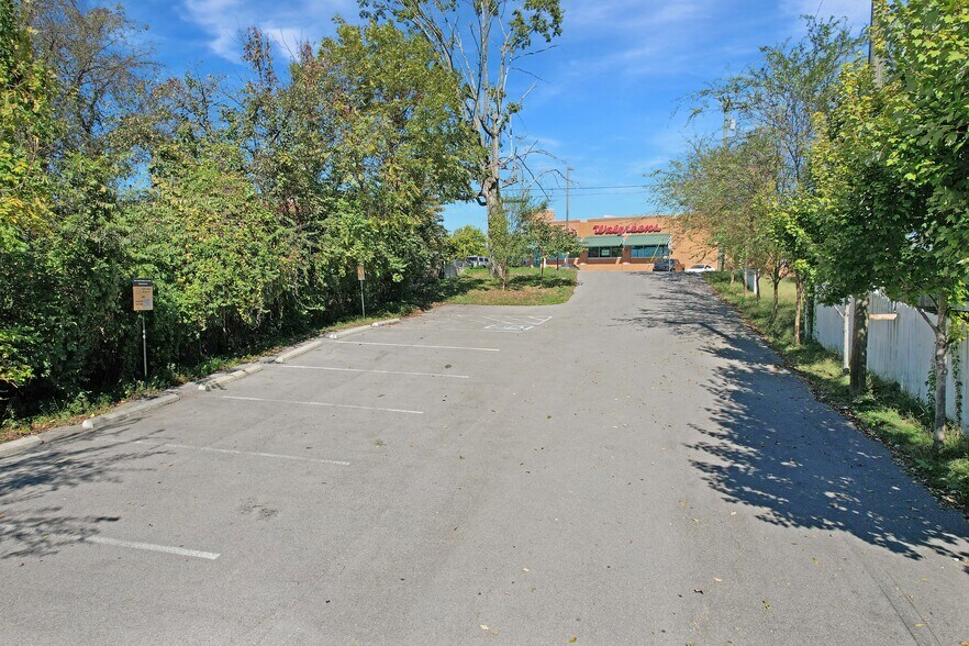 1104 Chester Ave, Nashville, TN à louer - Photo de l’immeuble – Image 3 sur 5