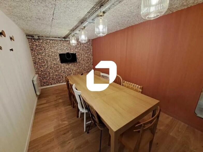 Bureau dans Vincennes à louer - Photo de l’immeuble – Image 3 sur 5