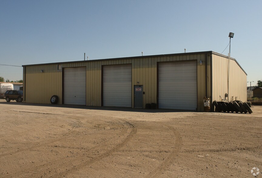 5352 Dahlia St, Commerce City, CO à vendre - Photo de l’immeuble – Image 3 sur 4