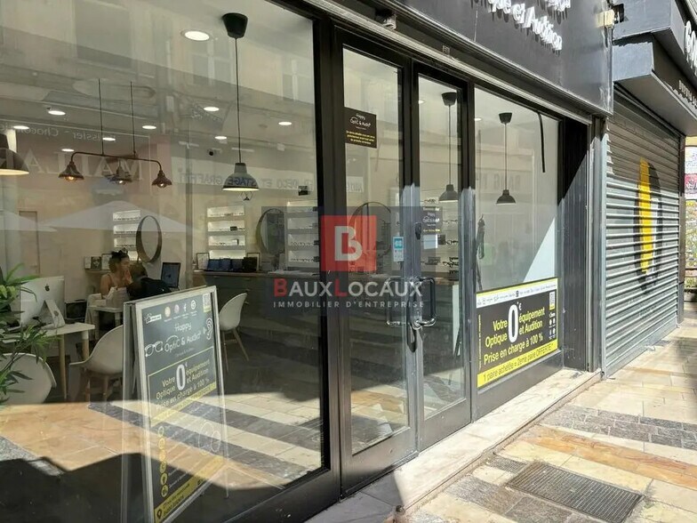 27 Rue Des Marchands, Avignon à louer - Photo de l’immeuble – Image 1 sur 7