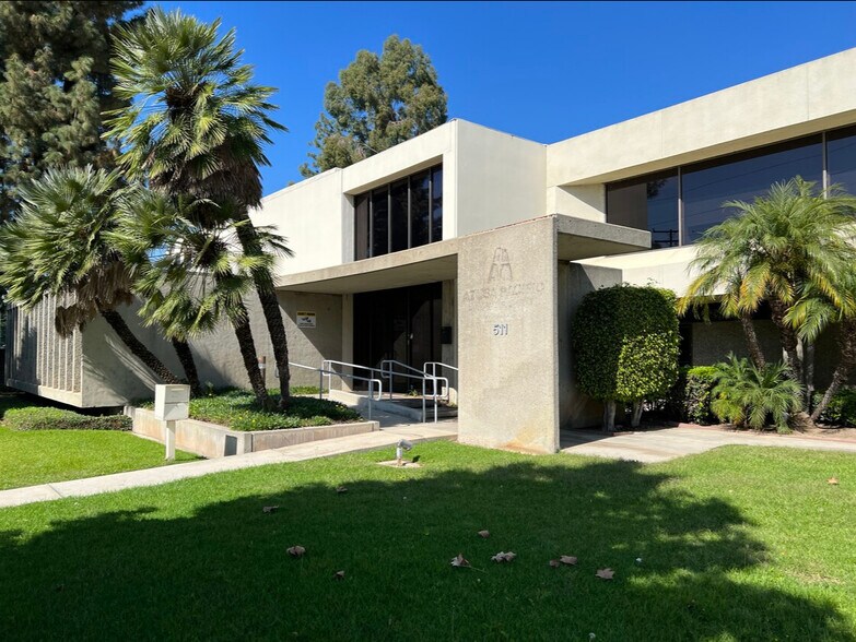 511 W Citrus Edge St, Glendora, CA à louer - Photo de l’immeuble – Image 2 sur 16