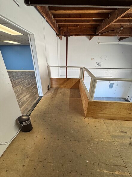 1206 S Amphlett Blvd, San Mateo, CA à louer - Photo de l’immeuble – Image 3 sur 31