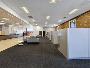 26801 Mission Blvd, Hayward, CA à louer Photo intérieure– Image 2 sur 8