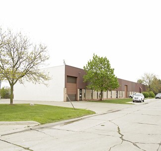 Plus de détails pour 1711-1715 Larchwood Dr, Troy, MI - Local d'activités à louer