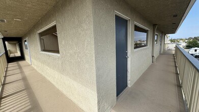 17632 Metzler Ln, Huntington Beach, CA à louer Photo intérieure– Image 1 sur 11
