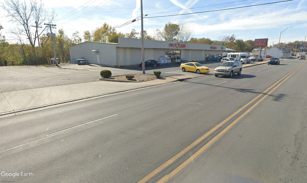 401 E 5th St, Connersville, IN à louer - Photo principale – Image 1 sur 2